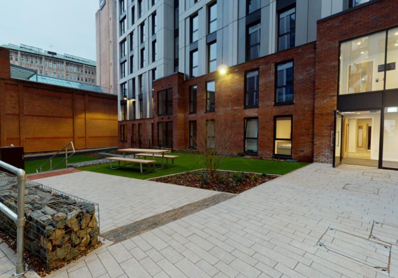 For Students Only - Relaxing Ensuites And Apartments At Weaver Place In Coventry Exterior photo